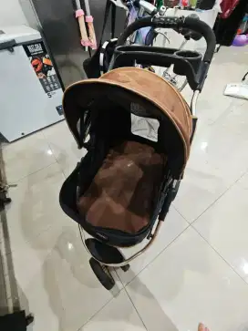 Stroller anjing monarch