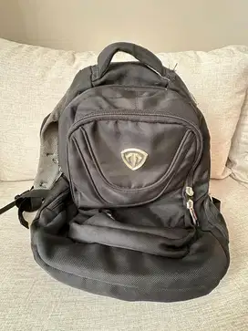 Tas untuk backpacker atau sekolah