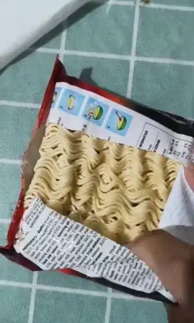 Mie ekspired ada banyak