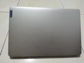 Dijual laptop Lenovo slim 1i ram 8GB SSD 256GB NVME win 11 siap pakai
