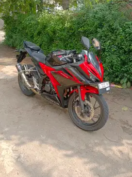 HONDA CBR 150R TAHUN 2017