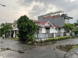 Rumah luasssssssss bintaro sektor 5 dekat kampus STAN