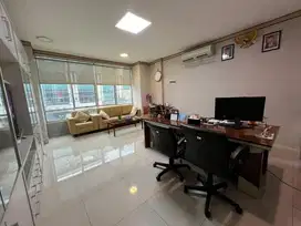 Ruko Royal Sunter 5 Lantai Kondisi Rapi Cocok Untuk Kantor
