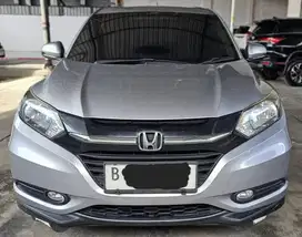 Honda HRV E A/T ( Matic ) 2017 Silver Km Cuma 66rb Tangan 1 Siap Pakai