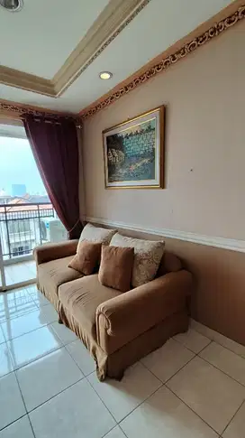 disewakan apartemen frenchwalk MOI Lyon 2br lantai tengah