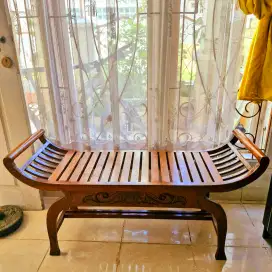 KURSI LESUNG KAYU JATI SOLID BISA DIDUDUKI 2 ORANG DEWASA