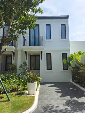 RUMAH 2 LANTAI SUMMARECON 100 METER  JL POROS INSINYUR SUTAMI