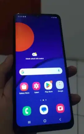 dijual ss m12 Ram 4 kondisi pakai tiap hari lancar semua