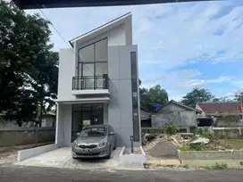 Rumah 2 Lantai 3 Kamar Nempel Kota Wisata