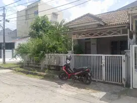 Dijual Rumah Hoek di Sektor 6 Gading Serpong