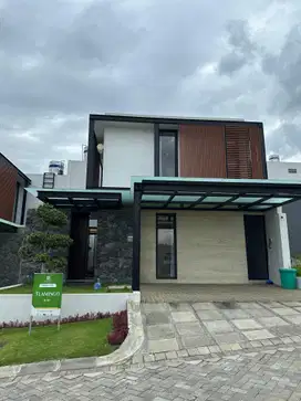 Dijual Cepat Villa Bagus 2 Lantai Mewah Bagus Kota Batu dekat Wisata