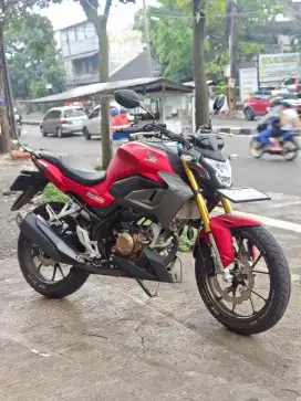 HONDA CB 150R TAHUN 2023 KONDISI MULUS LIKE NEW KM BARU 3K PAJAK ON