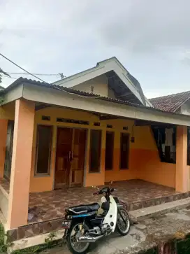 Rumah lokasi strategis sebelah balai desa