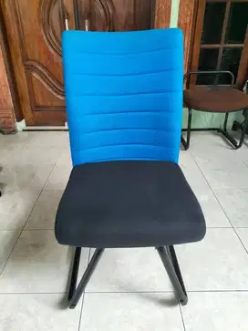 Kursi Hadap Cuantik