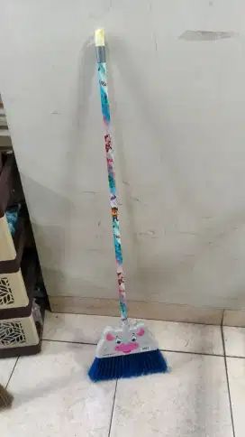 SAPU KARAKTER HEWAN BADAK