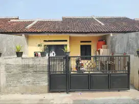 Dijual Rumah Tipe 45/70 Jalan Sangat Luas Dijual Cepat. Murah