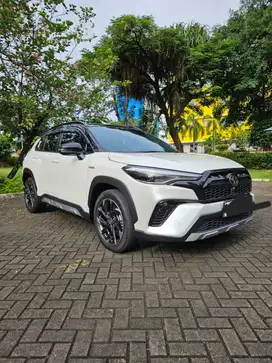 TOYOTOA COROLLA CROSS 2023 HYBRID GR SPORT AT, 12,000KM