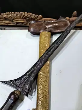 Keris sinom pamor untuwalang langka asli pusaka