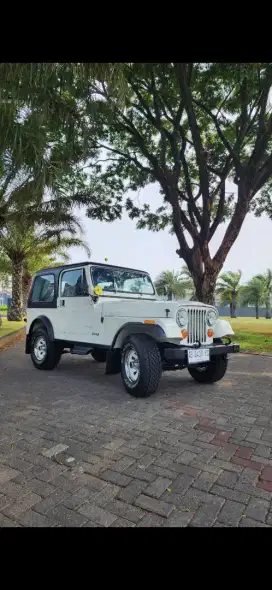 Jeep CJ 7 tahun 81 full restorasi