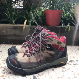 Sepatu Outdoor kolping vibram size 40 insole 25