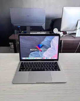 MacBook Pro 13 2018 Touchbar  Intel Core i5 Ram 8GB SSD 512GB