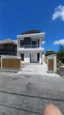 RUMAH BARU GARASI 2 MOBIL GURITA SESETAN