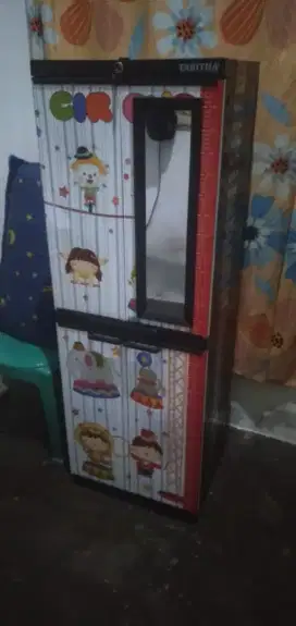 Di jual furniture dll baru ngak jadi di pakai yg cepat dia dapat