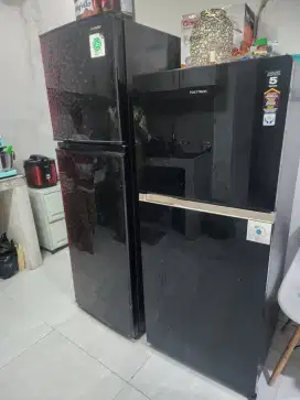 Kulkas 2 pintu -  Baru 2 bln dan lebih 3 thn