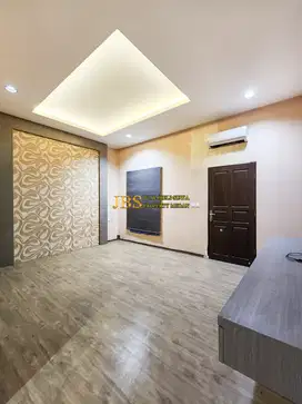 Jual Ruko 3,5 Tingkat Siap Huni di Komplek Cemara Asri Jalan Bahagia