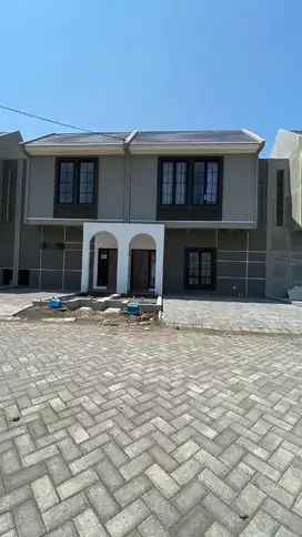 Rumah 2 Lantai Premium Siap Huni dan Tiang Pancang