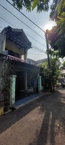 Pondok Kopi Dekat Pintu Tol Dekat Stasiun