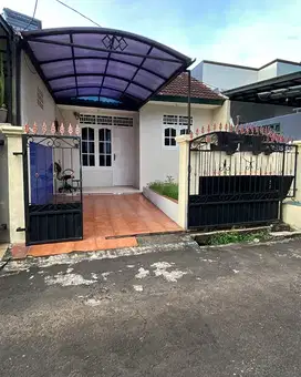 Dijual Murah Rumah di Catalina Gading Serpong