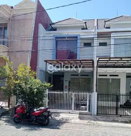 2 menit dari Plaza Marina