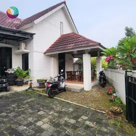 Dijual cepat rumah hook dekat pintu tol cimanggis