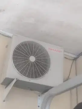 AC merk Sharp setengah pk