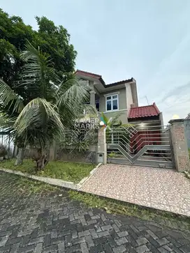 Disewakan Rumah Siap Huni di Cluster Golf, Kota Araya Malang