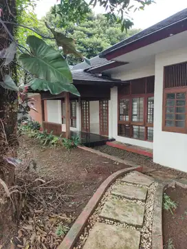 Rumah disewakan di Cipete