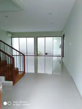 Rumah disewakan di Cipete