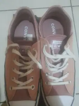 Converse Women size 38 ori