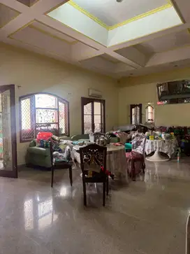 Dijual rumah mewah megah semi furnished di Kayu Putih Selatan