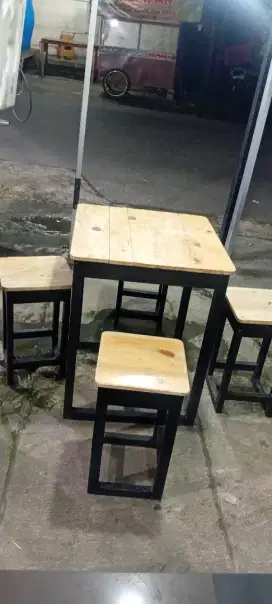 Mejaa cafe kotak 4 bangku