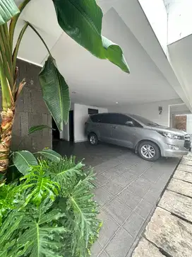 Di  jual rumahfull furnish di casa 32 unit pondok pinang jaksel