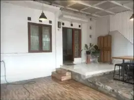 Dijual Rumah Asri 1 Lantai Di Pinus Regency
