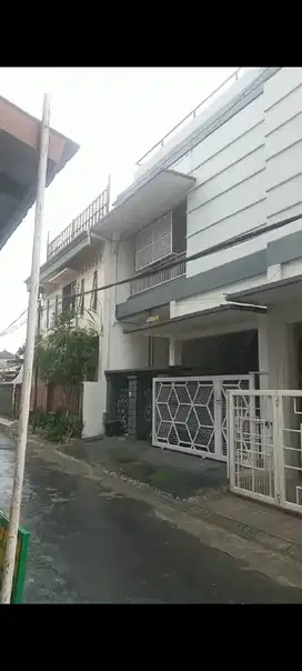 RUAMAH KOST FULL PENGHUNI LOKASI SIGURA GURA