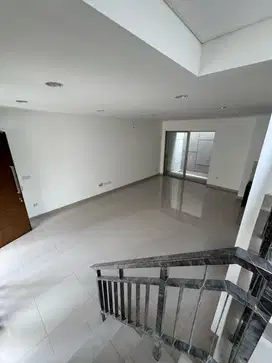 DIJUAL RUMAH PIK2 TAHAP 1 UK 6X15 2LT BLM PERNAH HUNI