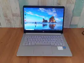 Laptop HP 14s-cf2017TU
Intel celeron N4020
Ram 8GB SSD 256Gb