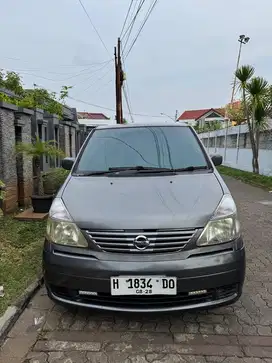 Nissan Serena CT Tahun 2009 Istimewa