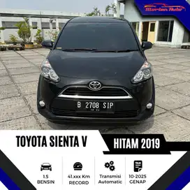 SIENTA V 2019 HITAM