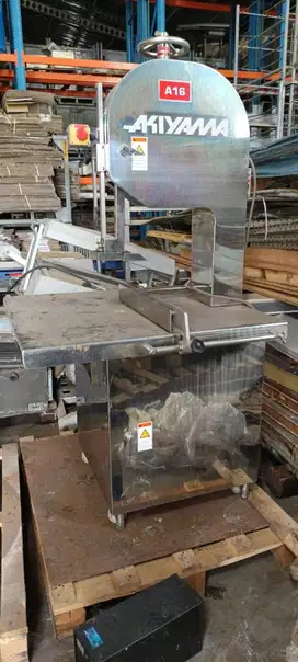 Mesin potong akiyama A16