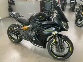 Motor er6f (2013) 32800km